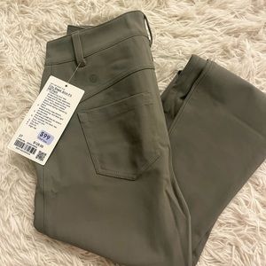 City Sleek Slim-Fit HR Pant green stone